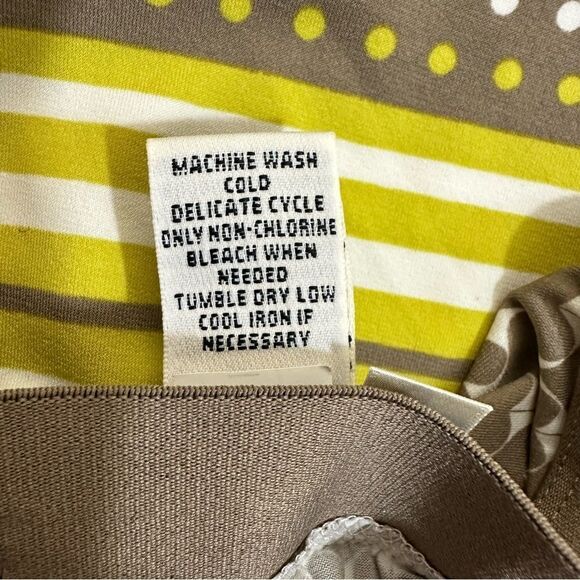 Studio M tan and white heart print skirt size S - Picture 4 of 6